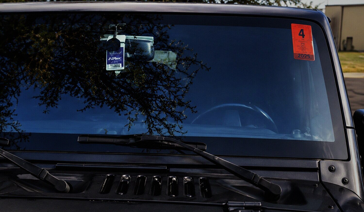 Jeep Wrangler windshield after replacement